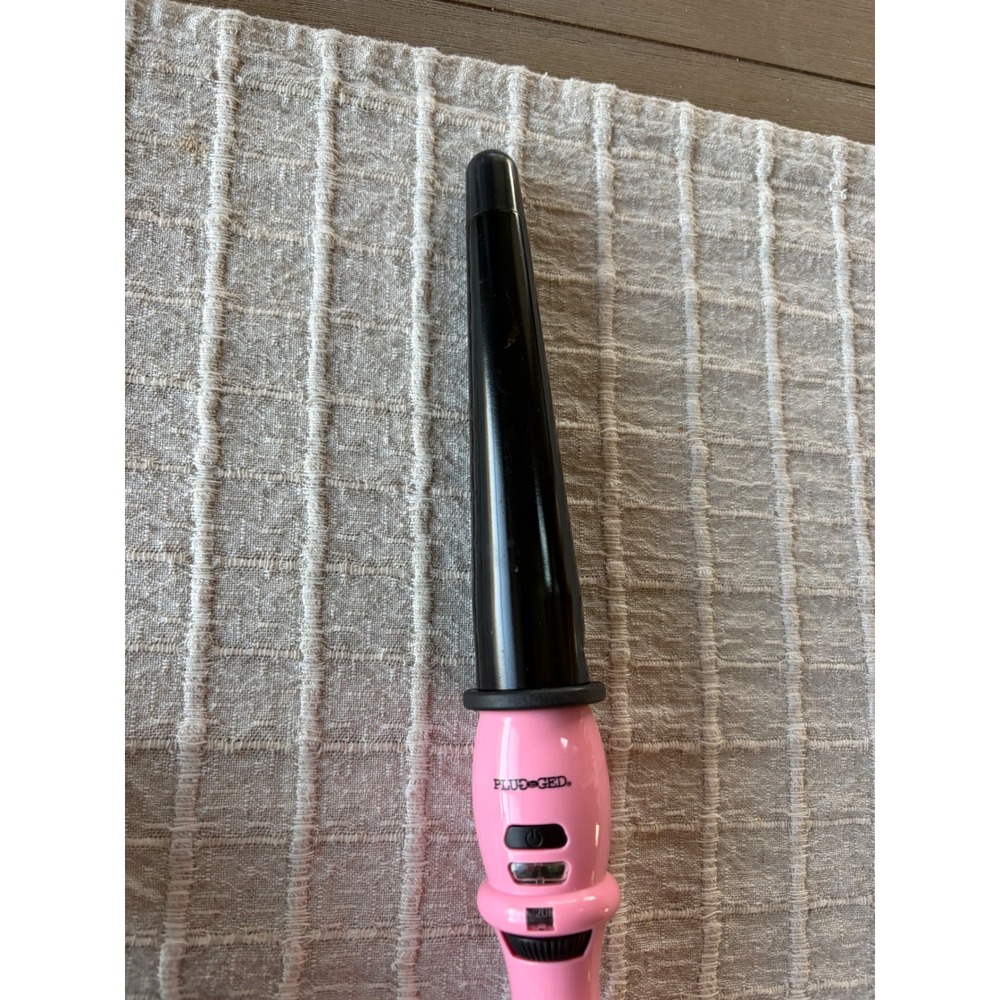 Plugged In Tapered Curling Wand Pink Black Ceramic Clipless Hair Iron 420F - Picture 3 of 4